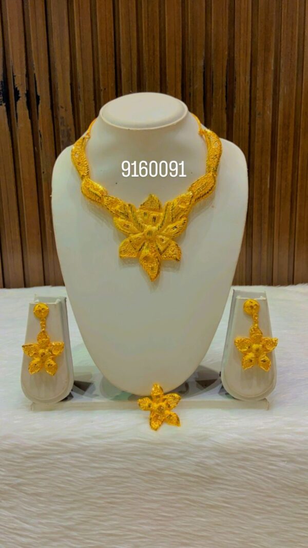 gold platted bijoux jewellery set for women