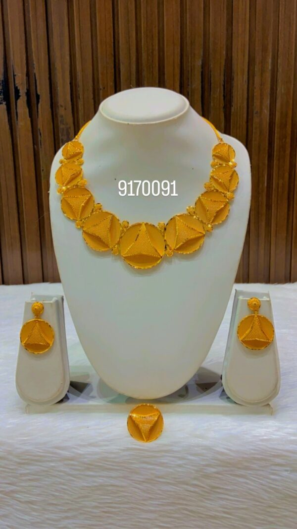 gold platted bijoux jewellery set for women