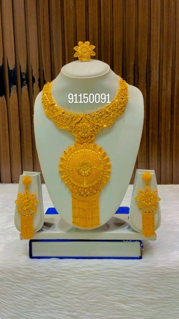 gold platted bijoux jewellery set for women